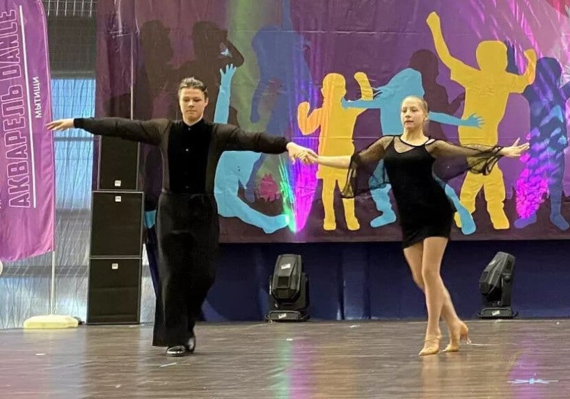 Тремя победами всероссийского уровня пополнил копилку наград хореографический коллектив «Шестое чувство»