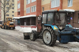 Фотофакт: с улиц города Куровское вывозят снег
