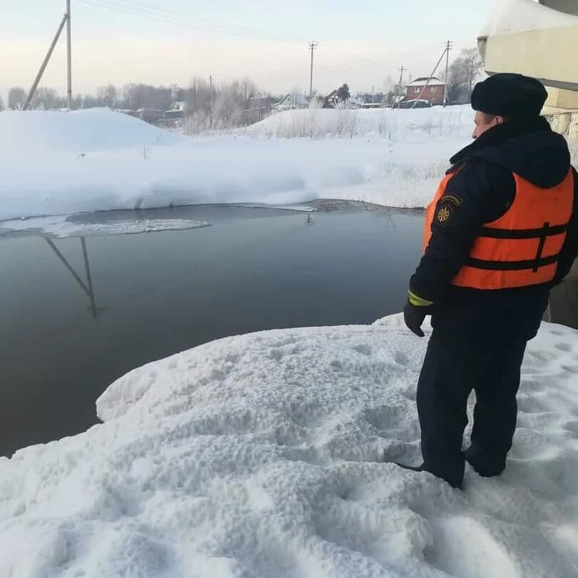 Работники Орехово-Зуевского ТУ ГКУ МО рекомендуют любителям зимней рыбалки воздержаться от выхода на лёд