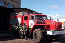 Спасатели г. Куровское получили новый пожарный автомобиль