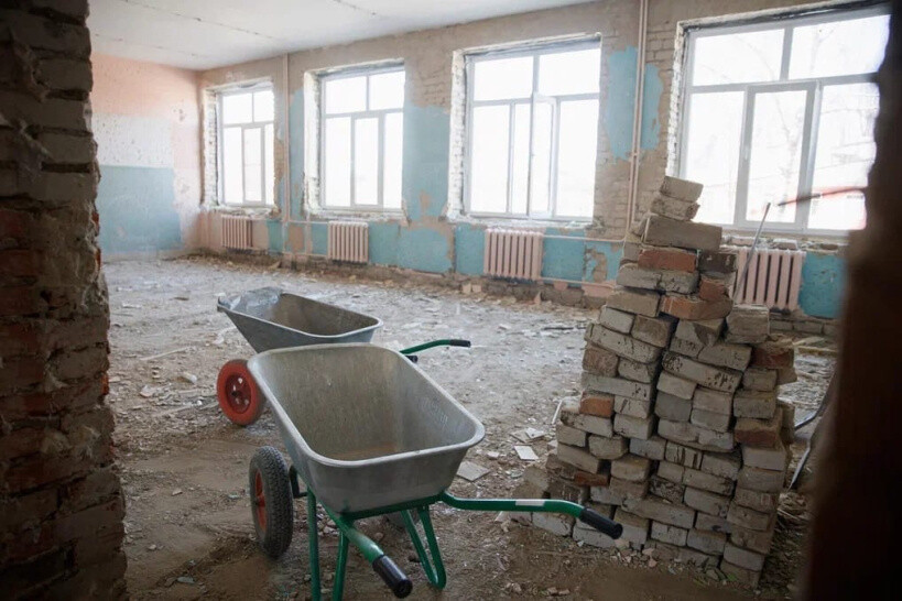 Депутат Госдумы Геннадий Панин проверил работы по капремонту школы № 4 в Орехово-Зуеве