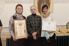 Учитель Куровской школы №1 награждена Почетной грамотой Патриарха Московского и всея Руси