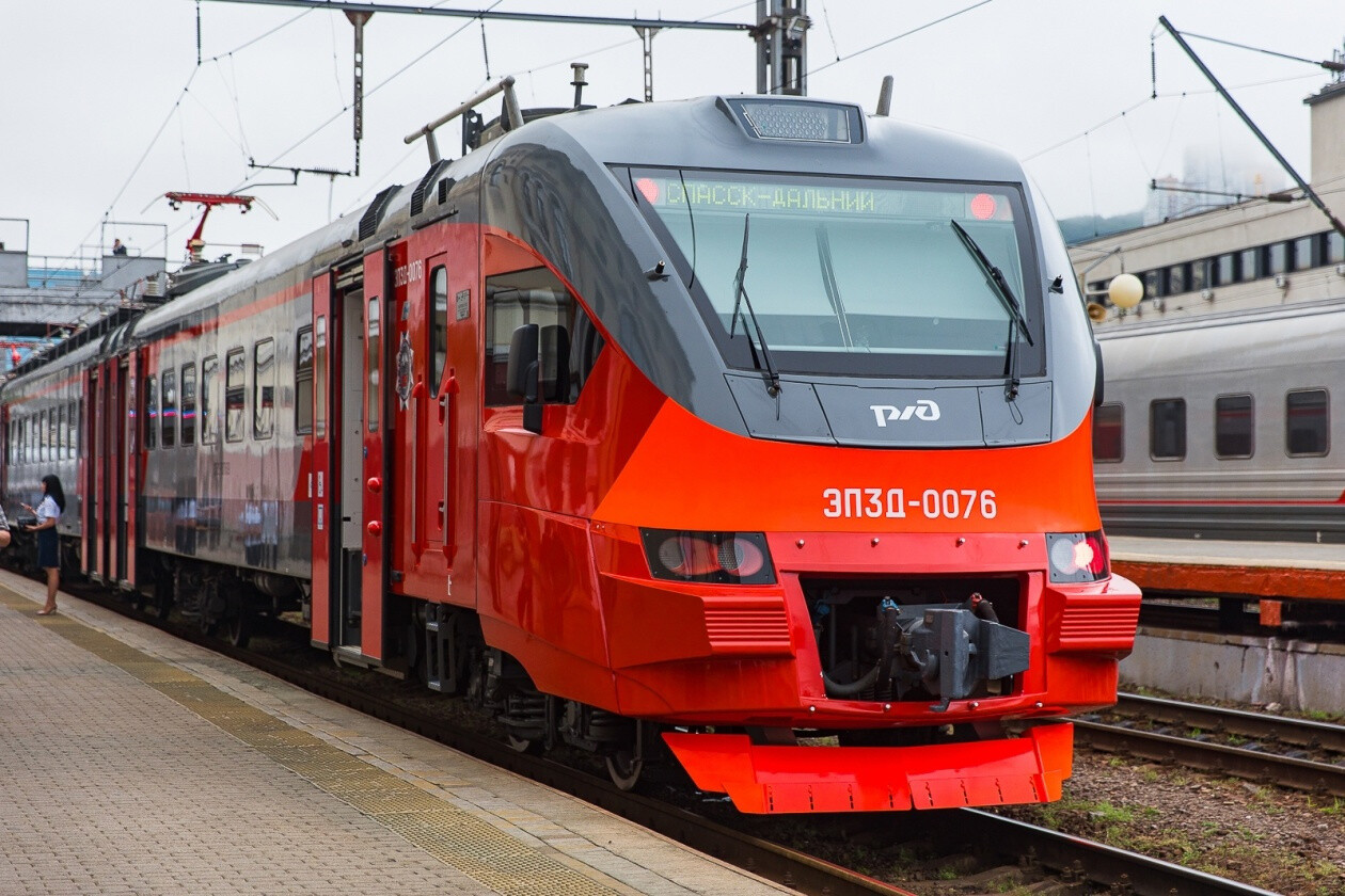 Поезда ДМЗ используются практически на всех железных дорогах России