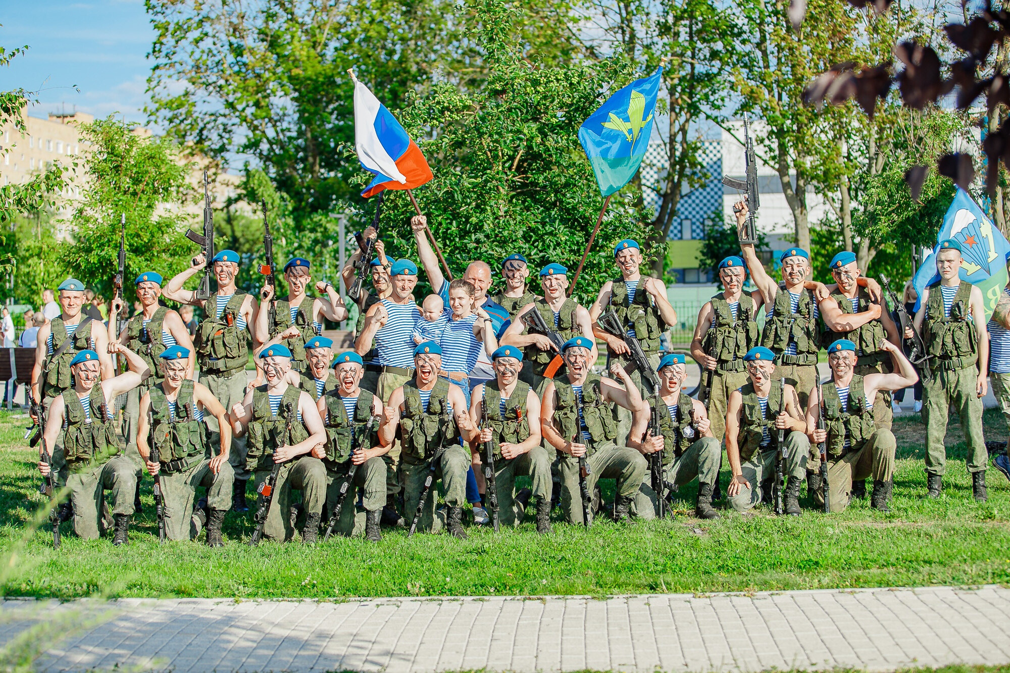В Парке Победы в г. Орехово-Зуево прошло большое мероприятие, посвященное дню ВДВ