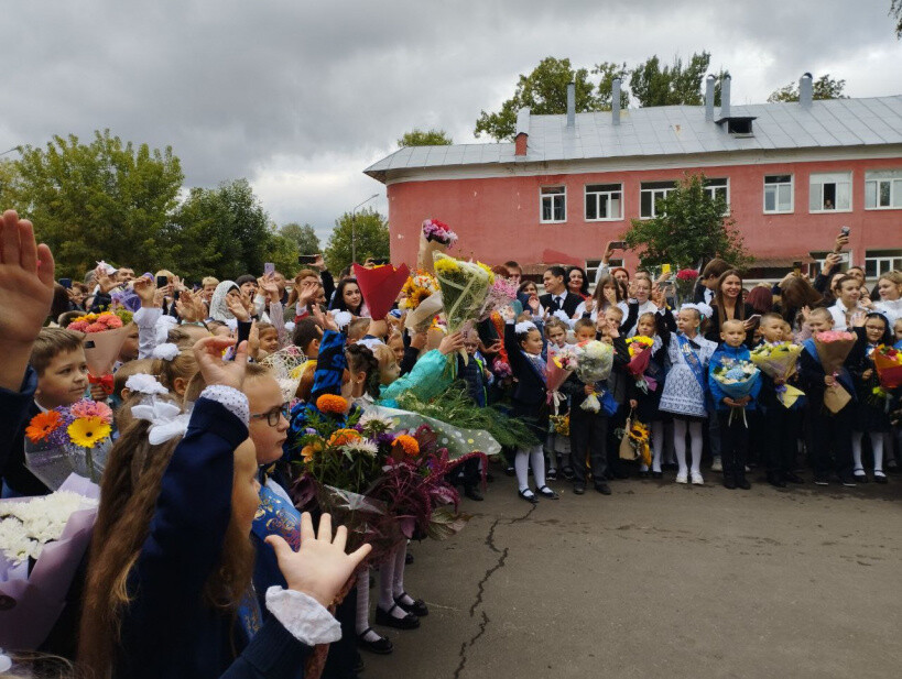 Около 3 тысяч первоклассников пошли в школу в Орехово-Зуевском округе