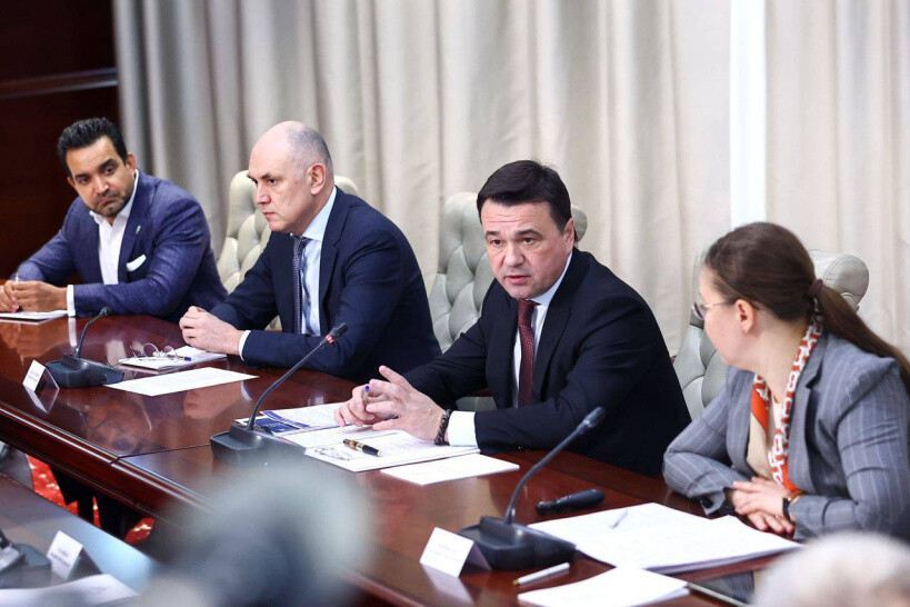 Андрей Воробьев обсудил вопросы импортозамещения с представителями бизнеса Подмосковья, в том числе заводом «Тонар»