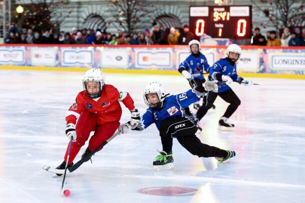 Команда «Русич» из Ликино-Дулева принимает участие в предварительном этапе всероссийских соревнований по хоккею с мячом «Плетеный мяч»