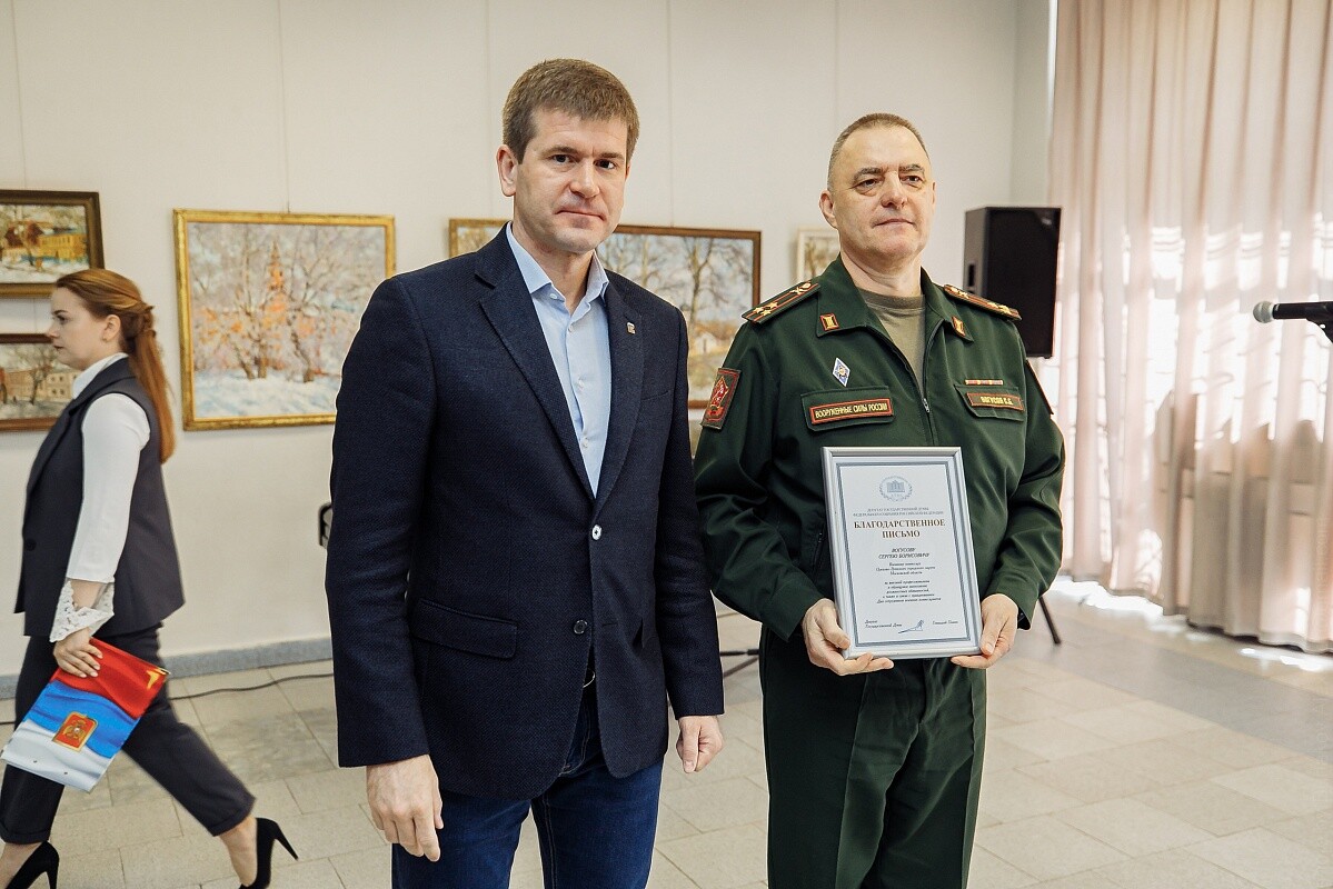 Накануне профессионального праздника в Орехово-Зуеве поздравили коллектив военкомата округа