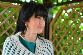 Сурдопереводчик Наталья Акимова помогает сделать жизнь неслышащих людей округа комфортнее