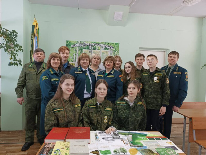 Заместитель председателя Комитета лесного хозяйства Подмосковья посетила Губинскую школу