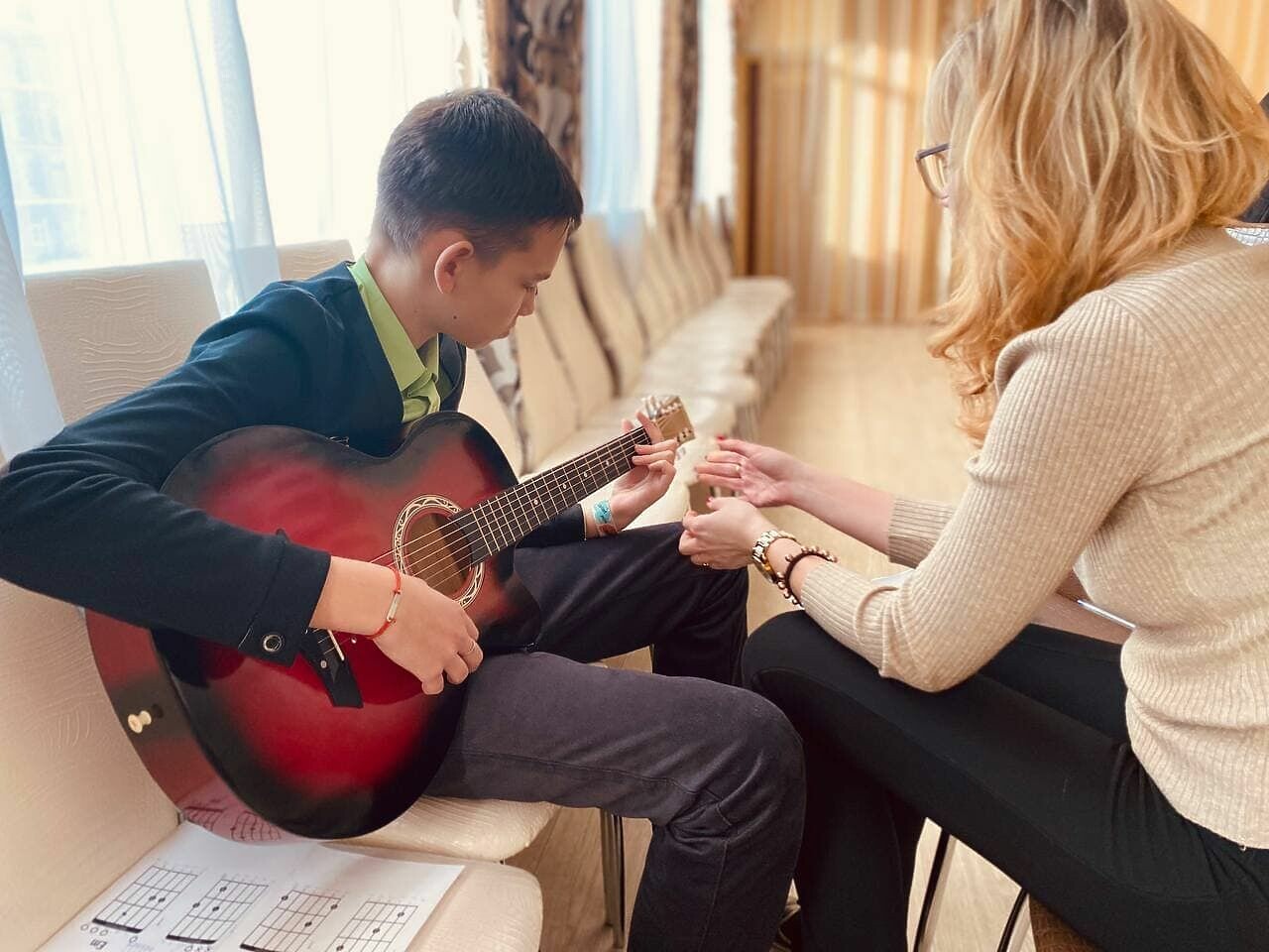 Научиться играть на гитаре? — Легко!