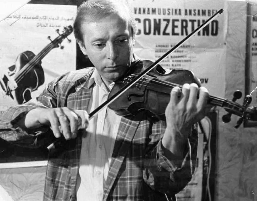 А.Б. Корсаков (1946-1991 гг.), выдающийся скрипач России, руководитель ансамбля Концертино.jpg