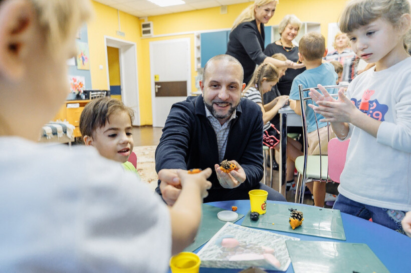 Руслан Заголовацкий навестил детей из интернатов ЛНР, которые сейчас находятся в центре «Семья и дом»