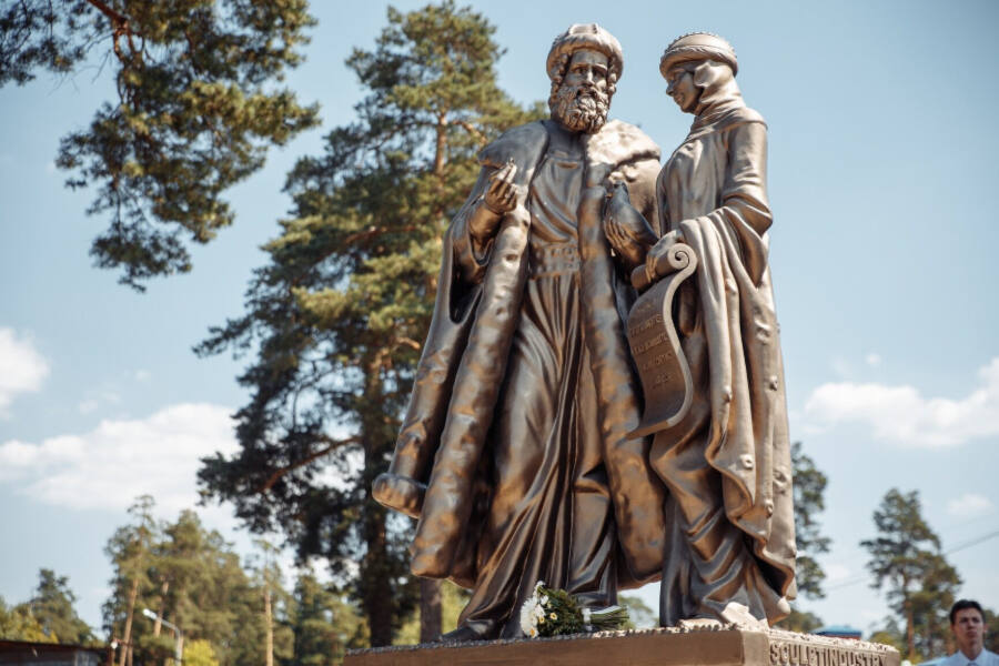 В Орехово-Зуеве открыли памятник святым Петру и Февронии Муромским