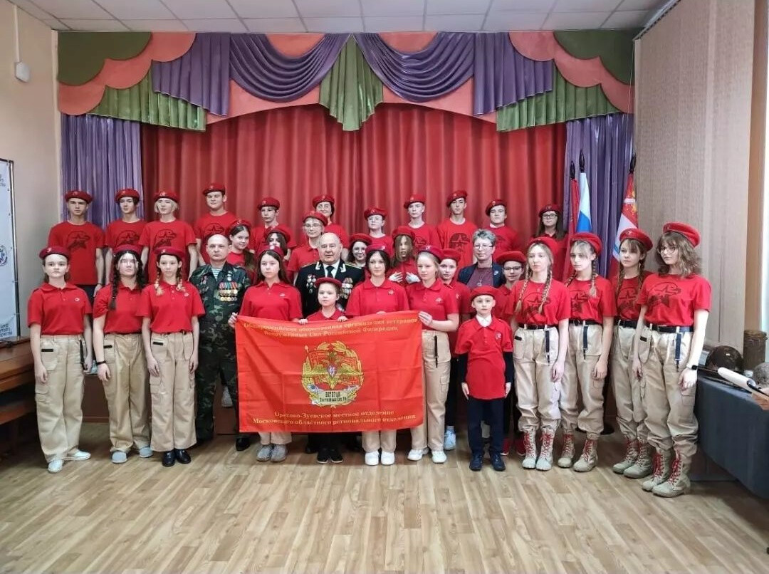 Давыдовские школьники пополнили ряды ВВПОД «Юнармия»
